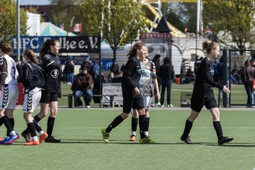 Bild 13 - B-Juniorinnen St.Pauli - C-Juniorinnen SV Steinhorst : Ergebnis: 1:2